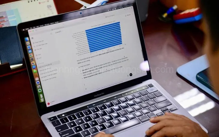 Cuộc đua Chatbot AI 2025: Phân hóa thị trường, chiến lược đa dạng 4 Chatbot AI 2025 3