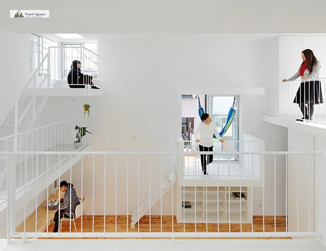 Nhà 1 tầng 48m2 rộng thênh thang nhờ thiết kế thông minh 2 Được xây dựng giữa trung tâm thành phố Tokyo, Nhật Bản, ngôi nhà là tổ ấm của một gia đình trẻ.