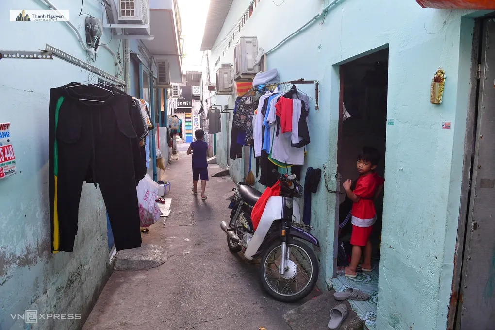 Nhà Trọ Tư Nhân Gánh Vác Chỗ Ở Cho Hơn 1,6 Triệu Lao Động TP HCM 2 Một khu nhà trọ công nhân tại TP HCM. Ảnh: Thanh Tùng