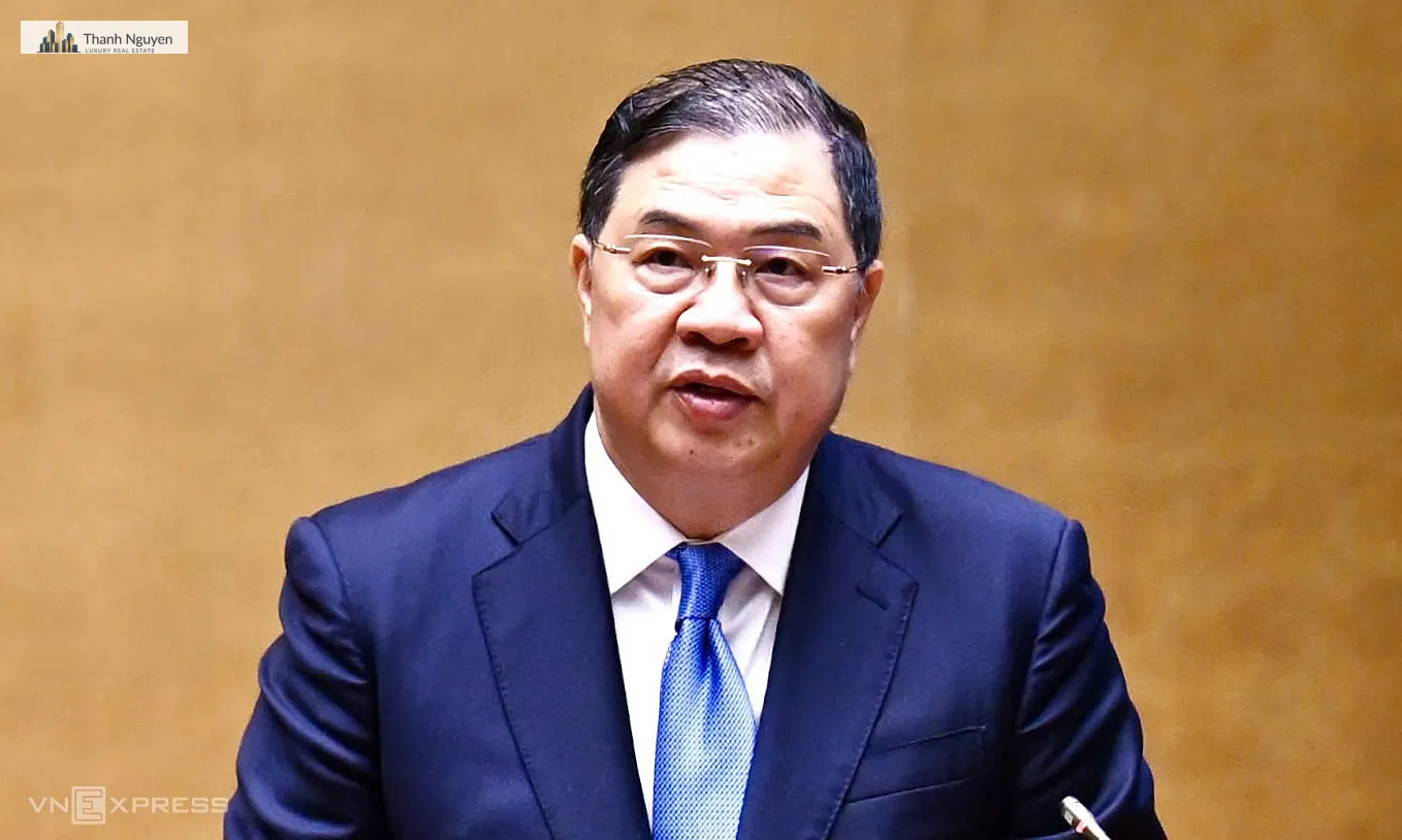 Phó thủ tướng thường trực Chính phủ Phạm Gia Túc trình bày chuyên đề Nghị quyết về định hướng sửa đổi Luật Đất đai và luật liên quan, sáng 29/7. Ảnh: Giang Huy