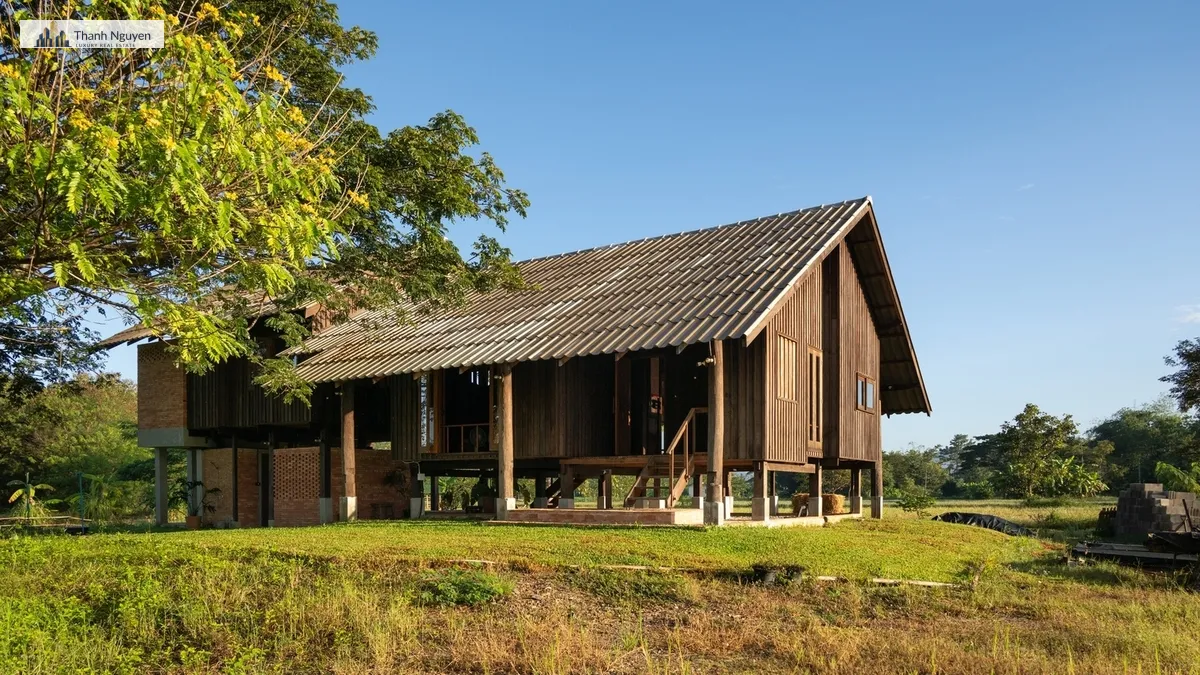 Nhà sàn 150 m2 thân thiện với môi trường ở Chiang Mai