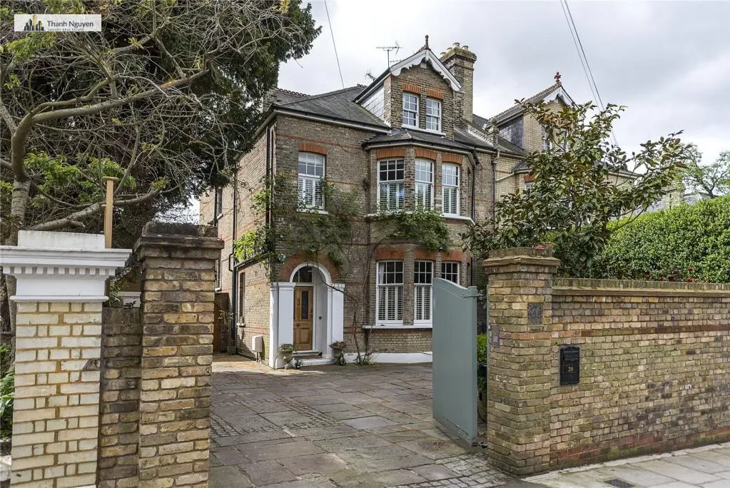 Khám Phá Biệt Thự Victorian 19th Của Tom Holland Ở London 2 body 1786179814 0