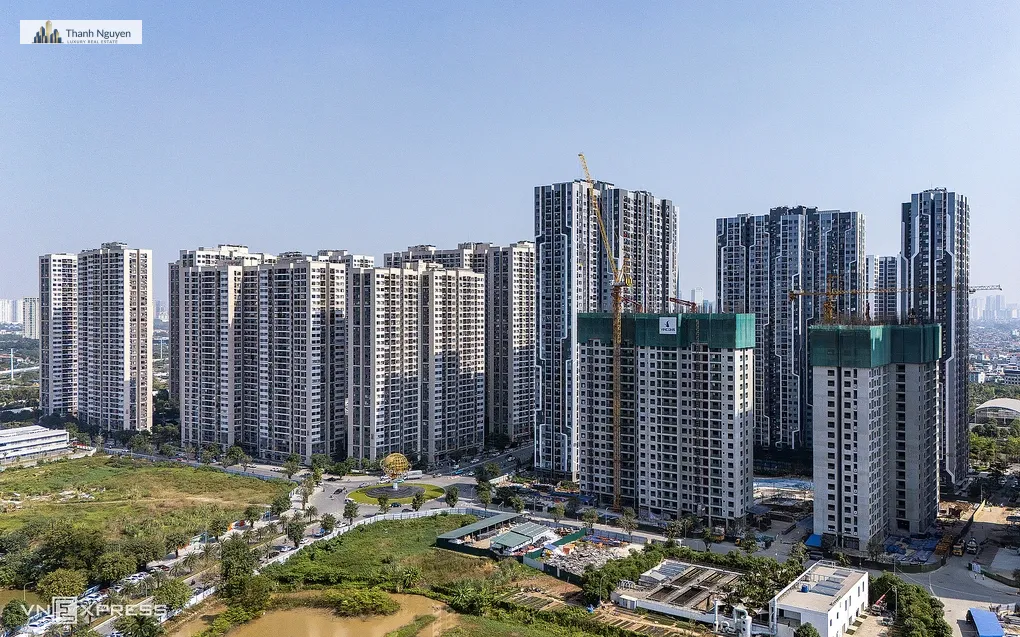 Mẹo vay mua nhà thời lãi suất cao 2 Chung cư phía tây Hà Nội. Ảnh: Giang Huy