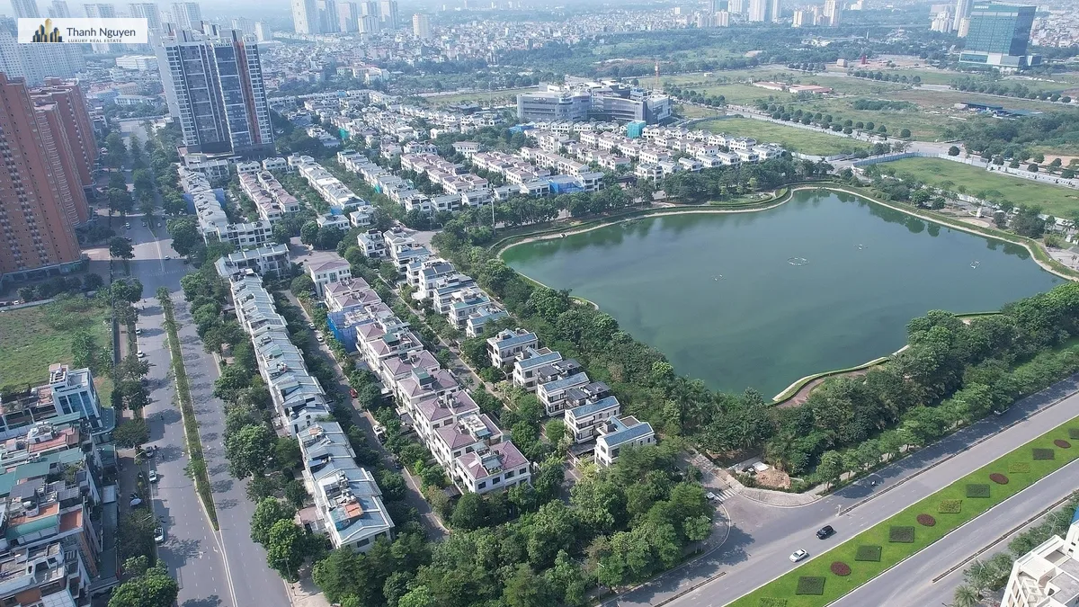 Sunshine Homes Chi Khủng 200 Triệu/m2 Thâu Tóm Đất Vàng Tây Hồ Tây