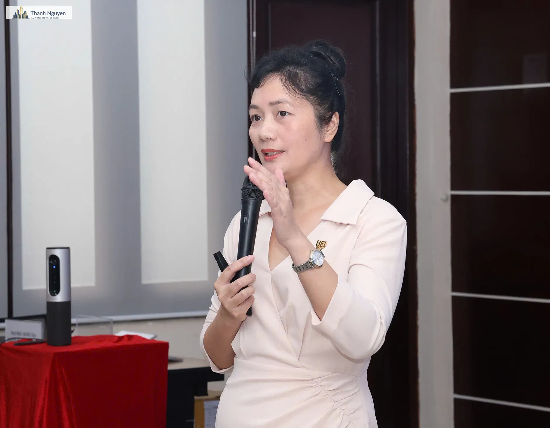 3 Rào Cản Lớn Khi Người Trẻ Khó Tiếp Cận Nhà Ở Xã Hội 2 PGS TS Trần Thị Hồng Liên, Trưởng khoa Quản trị kinh doanh Đại học Kinh tế Luật TP HCM tại hội thảo ngày 18/9. Ảnh: Phương Uyên